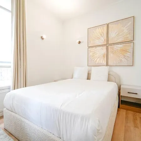 Studio Buttes-chaumont - Hautpoul - Ii