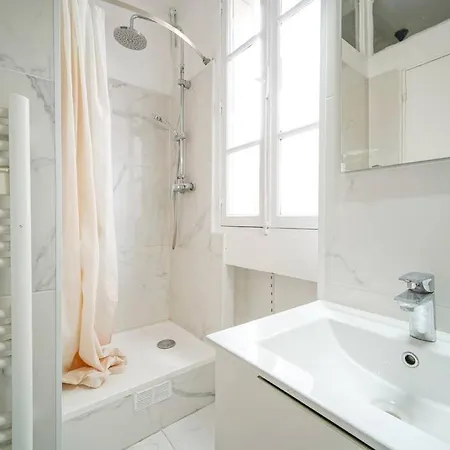 Studio Buttes-chaumont - Hautpoul - Ii * Paris